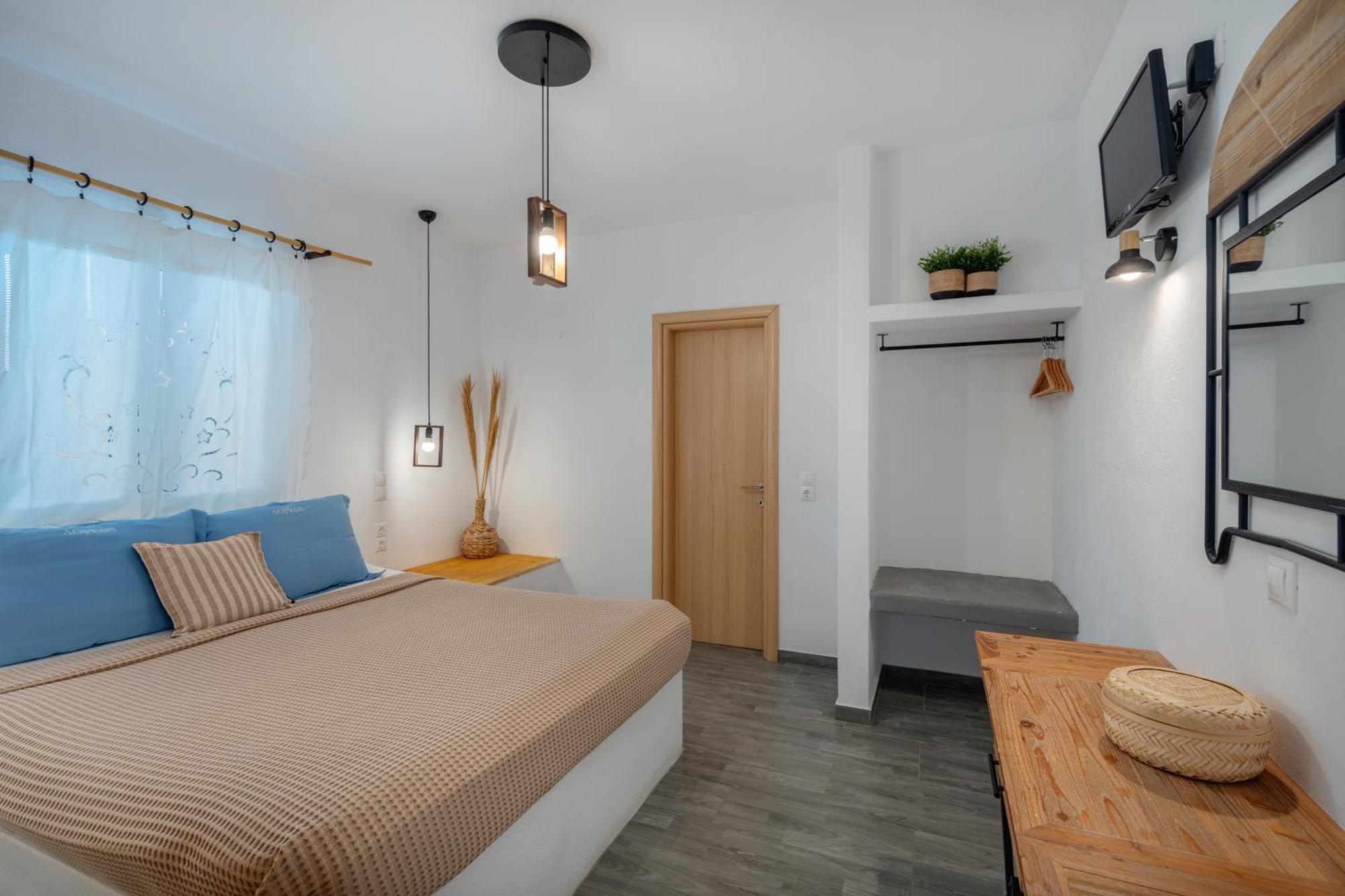 Dorkas Luxury Rooms&Apartments Livadakia Ngoại thất bức ảnh