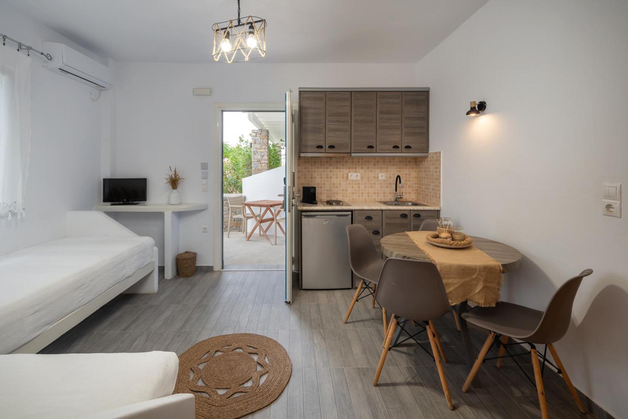 Dorkas Luxury Rooms&Apartments Livadakia Ngoại thất bức ảnh